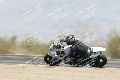 media/Apr-20-2025-CVMA (Sun) [[39090e8767]]/Race 9-Formula LW Twins Shootout/